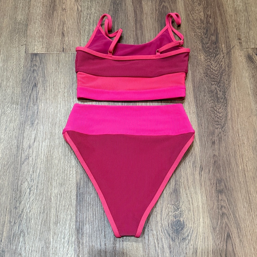 New Beach Riot Bikini Set - Picture 6 of 6